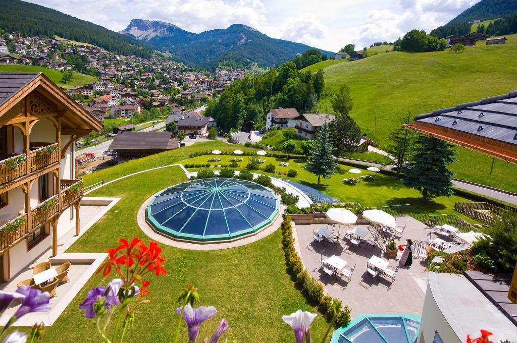 Alpin&Vital Hotel La Perla Ortisei Luaran gambar