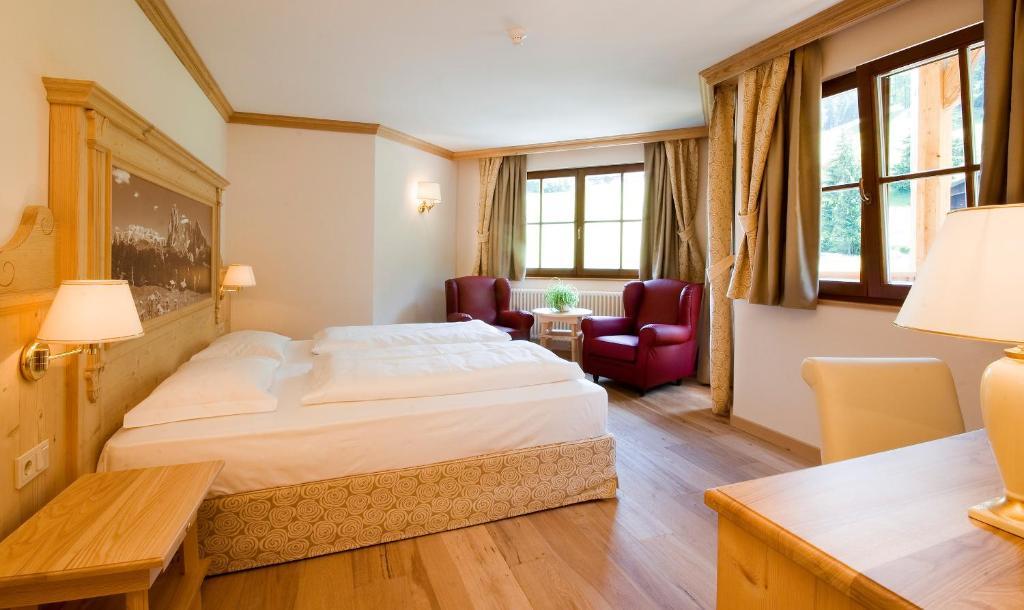 Alpin&Vital Hotel La Perla Ortisei Bilik gambar